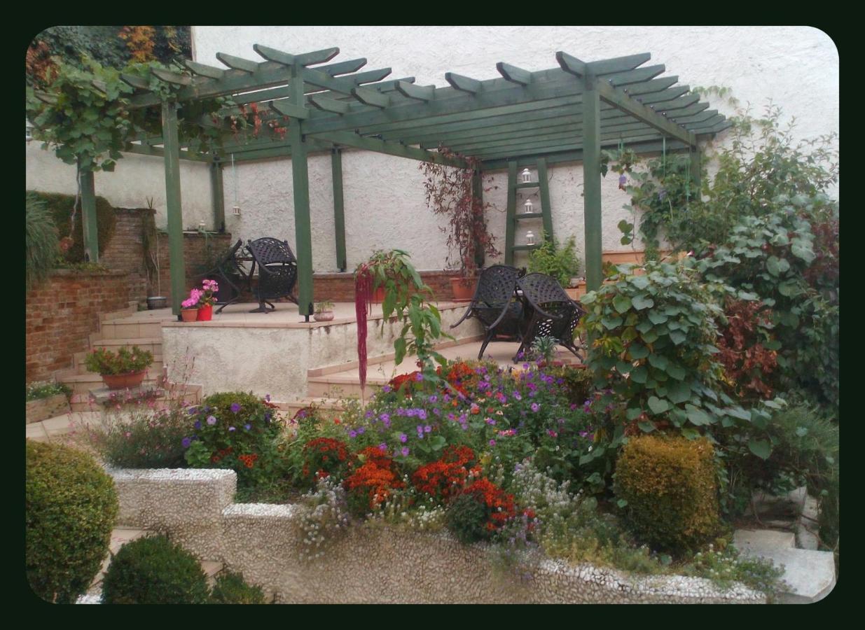 Room In A Neoclassical House - Ladybug Castória Exterior foto